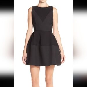 Elliatt Black Ponte Textured Cocktail Business Casual Fit &‎ Flare Mini Dress XS